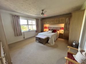 Photo 19- click for photo gallery